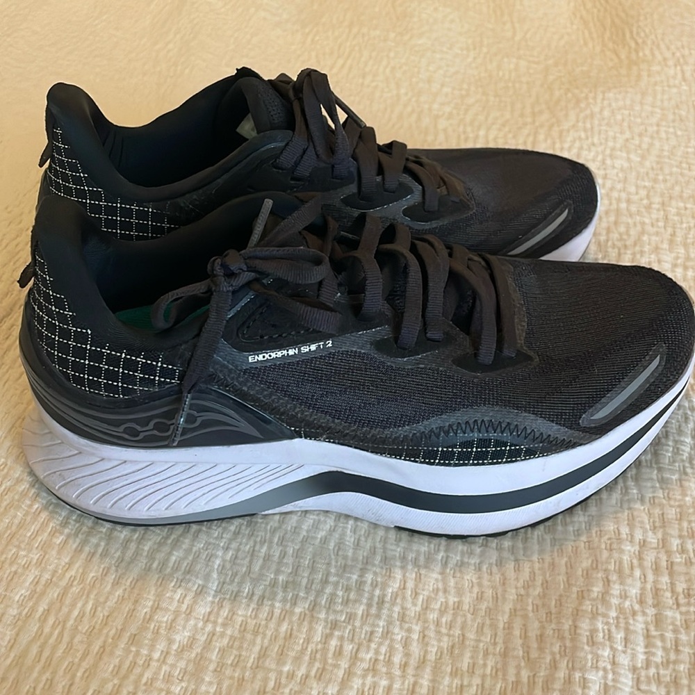 Women’s Saucony Endorphin Shift 2 Black/Teal running shoes size 7.5
